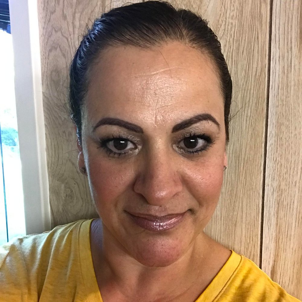 Meet your Posher, Ana